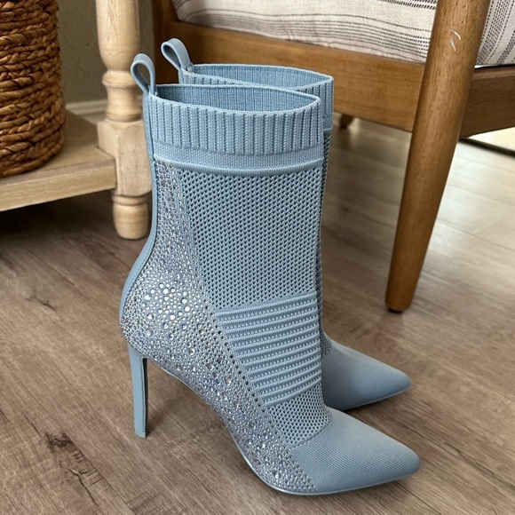 NWT Steve Madden Maxwelle Knit Pointed Toe Boots Blue size 9 - Picture 2 of 13